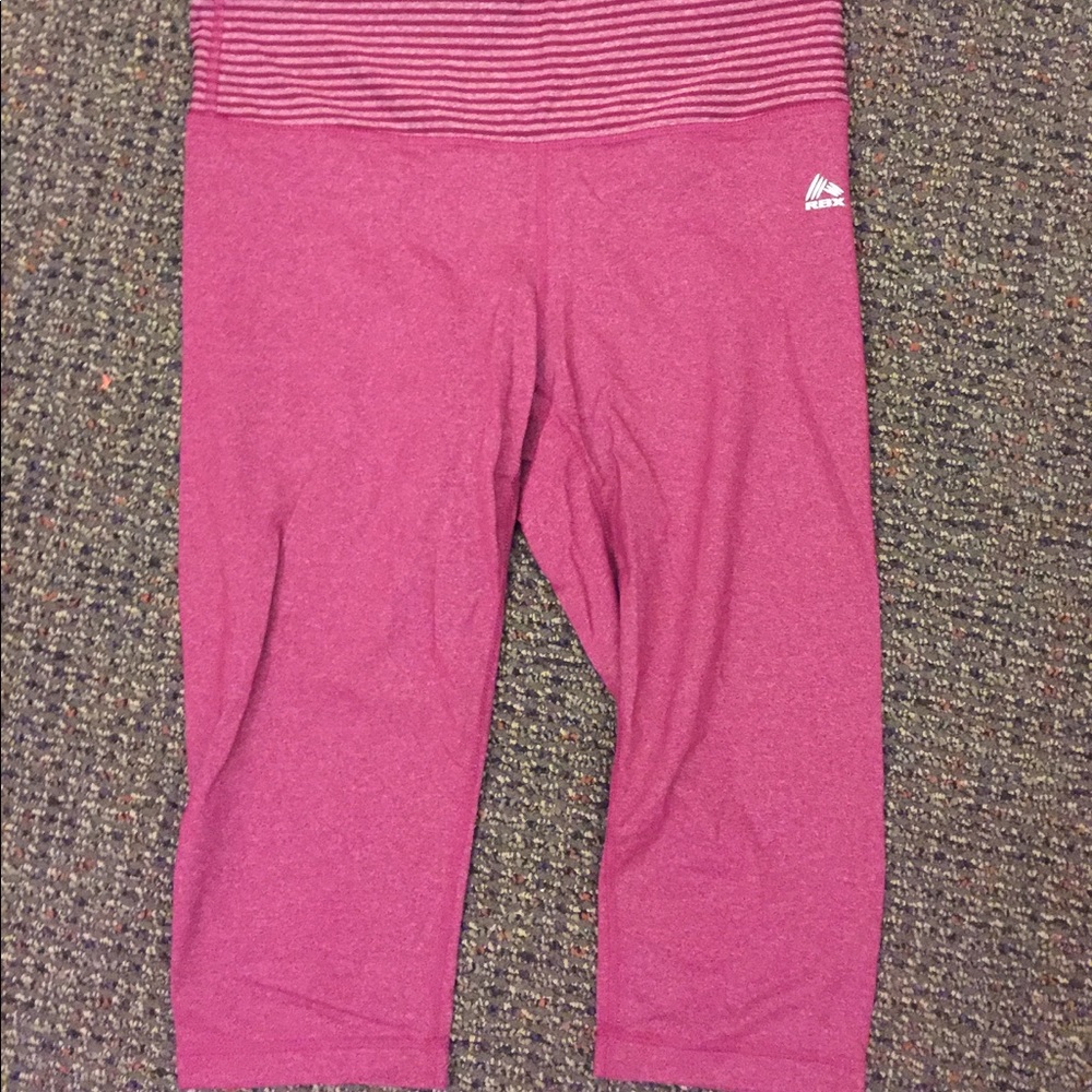 Cute cropped leggings